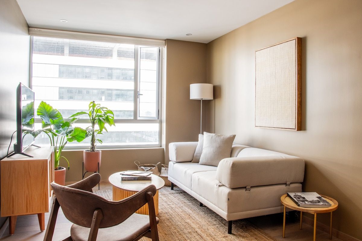 4 BR in 2 beautiful apartments