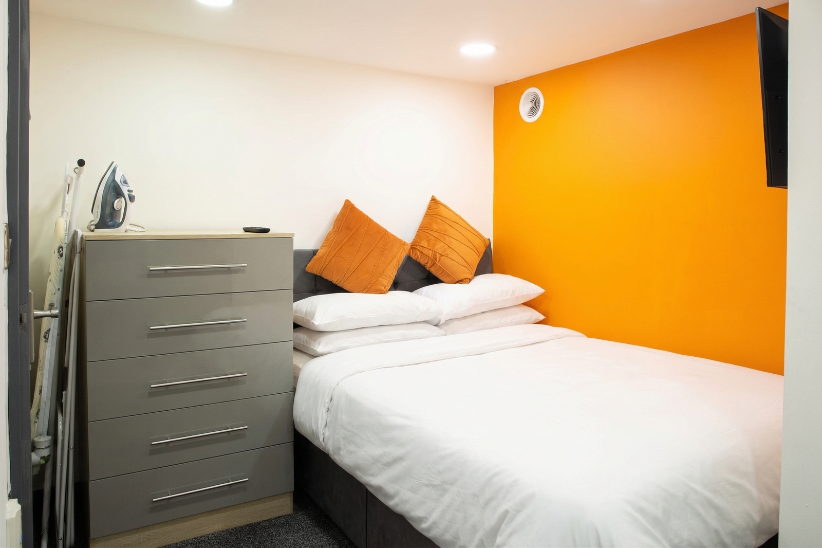Bradford City Centre Studio | Forster Square & Alhambra