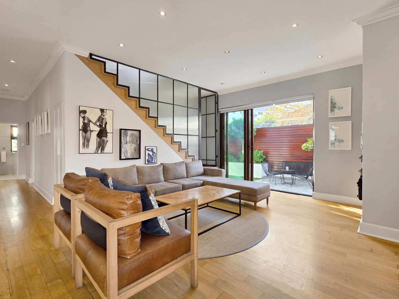Cottage 8 Virginia Avenue - Stylish lock up and go in the city