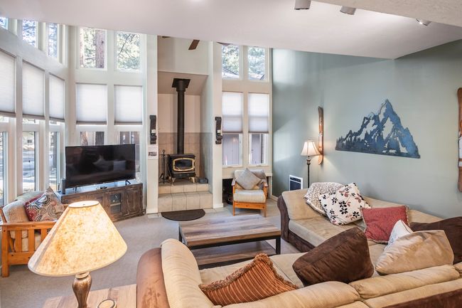 Mammoth Spacious Townhouse 2 Bd w/self check in