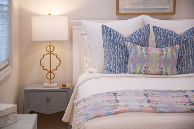 The Lorraine, 3BR Stylish Townhome by VelvetDitchVillas