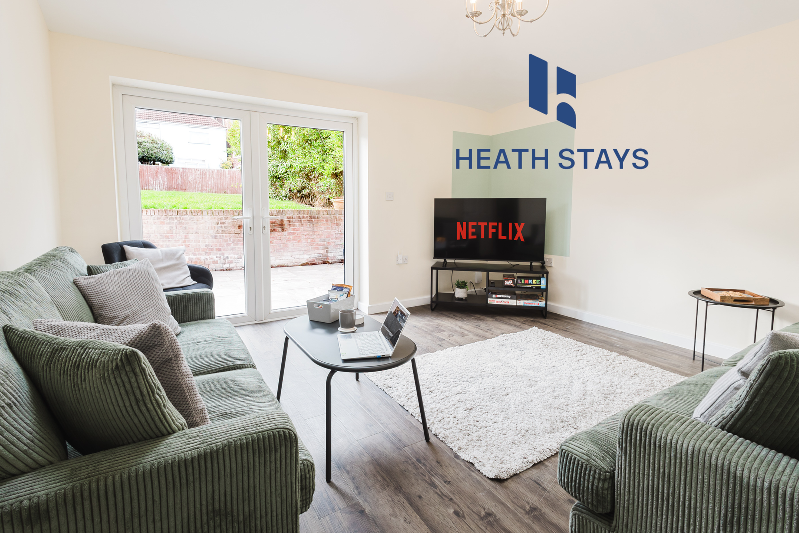 Central 5BR Home, Ideal for Groups, Parking, WI-FI