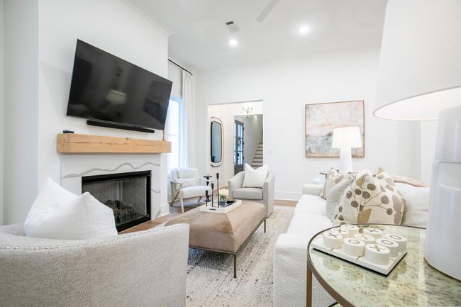 The Magnolia Manor, 4BRHome by Velvet Ditch Villas