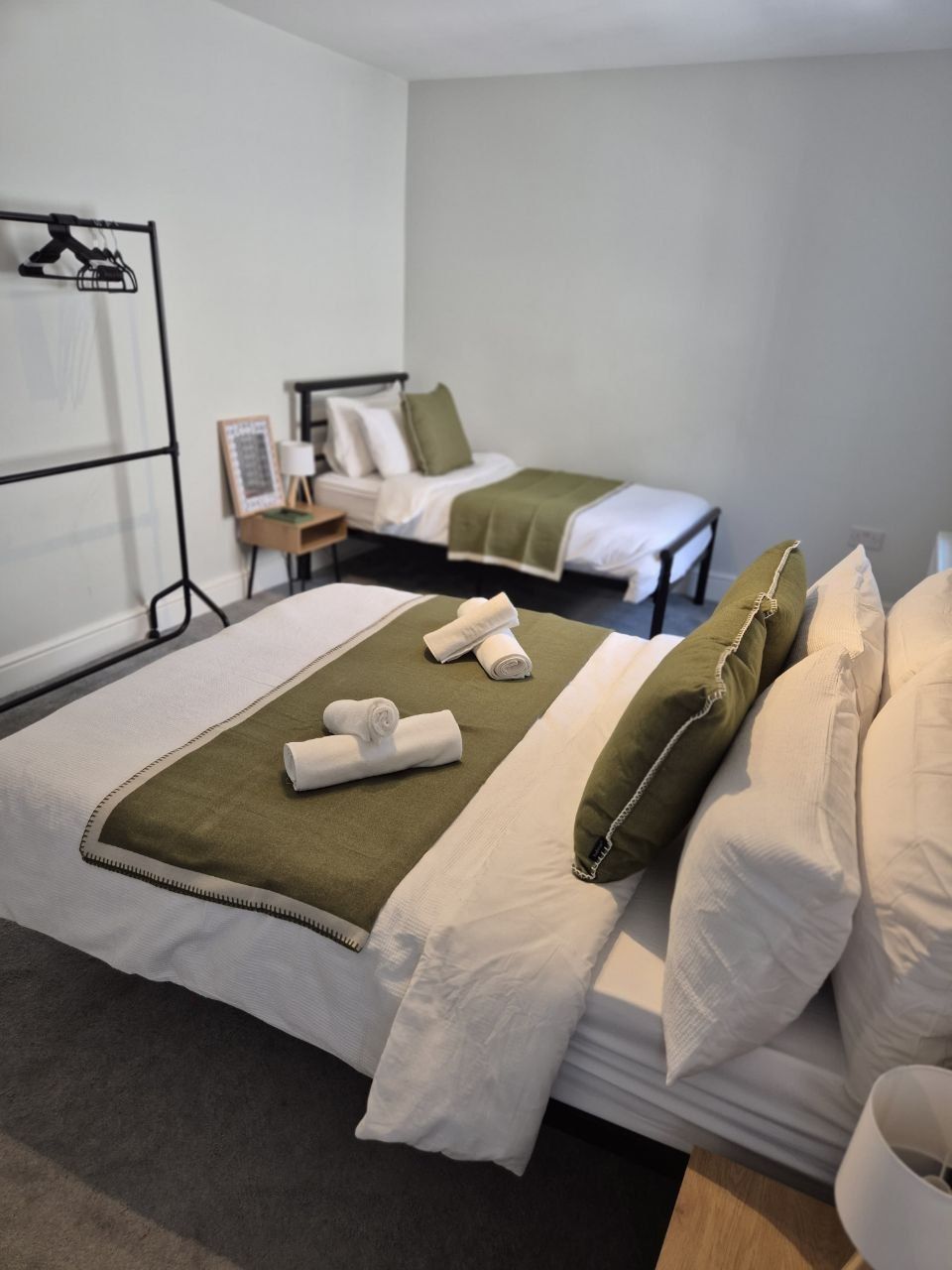 1-Bed Flat Near Bolton Centre with Wi-Fi & Parking