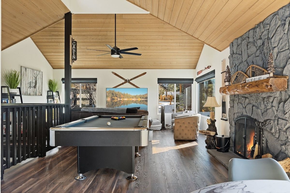 Cozy Mountain Getaway | HotTub | Firepit