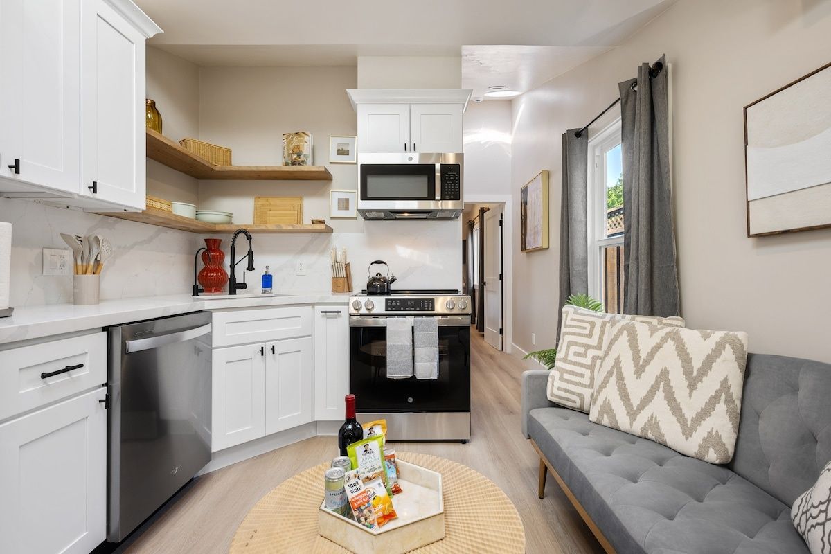 Water Tower Suite | 1bd/1bth Campbell Private Yard