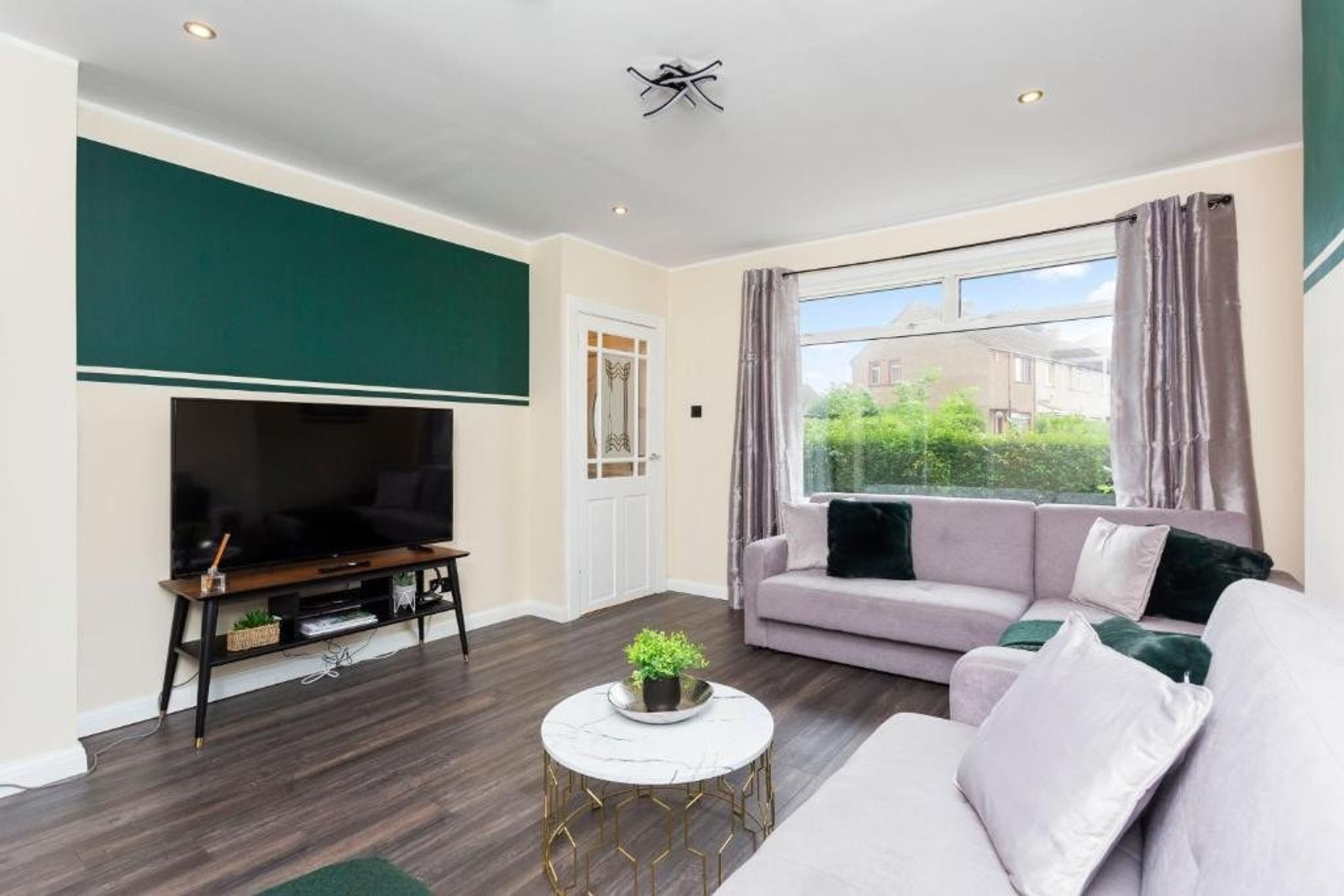 Urban Charm – 3BR Home with Private Garden
