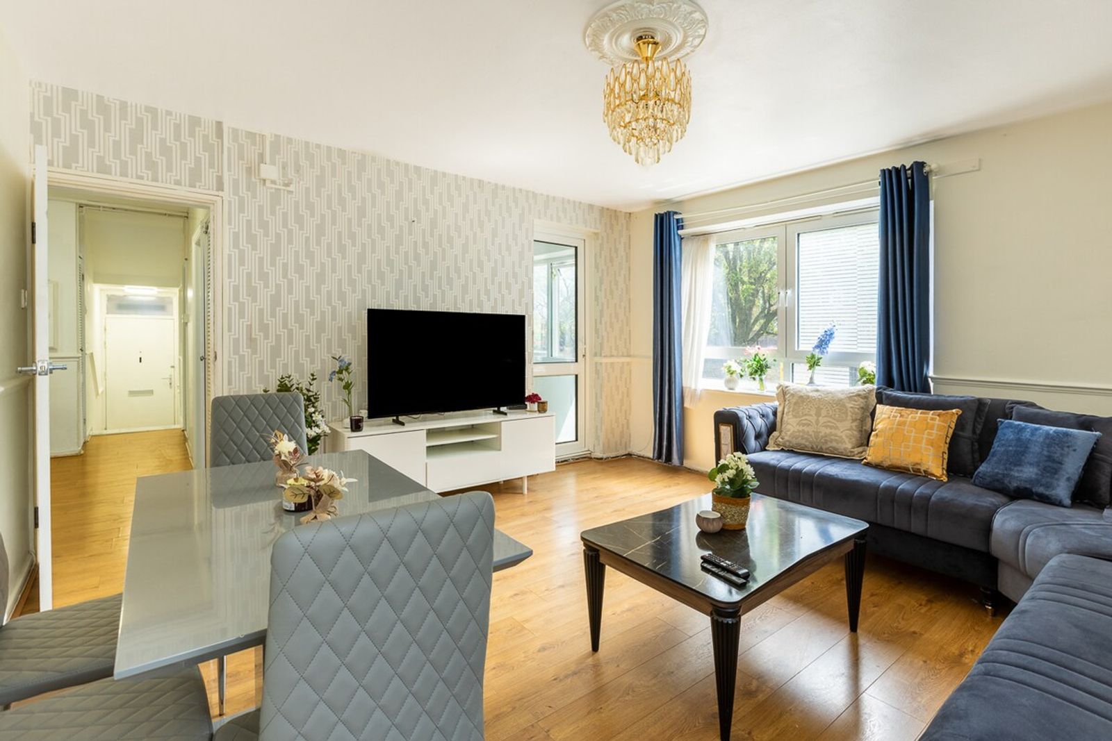 Spacious 2 bedroom flat in the heart of London