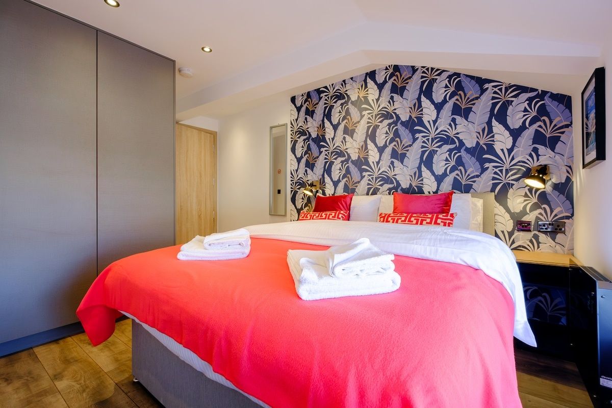 James Court Llandudno Luxury Apartment 7 & Parking