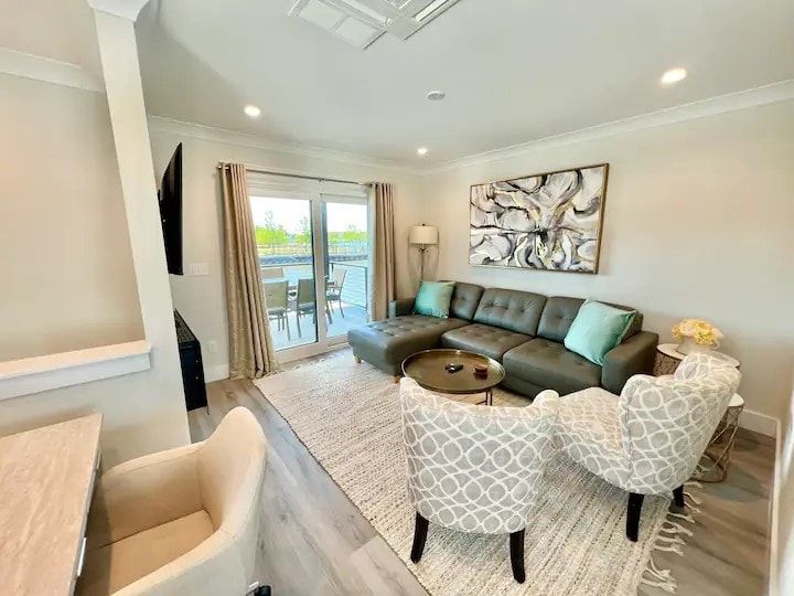 The Regency - Houseboat Downtown