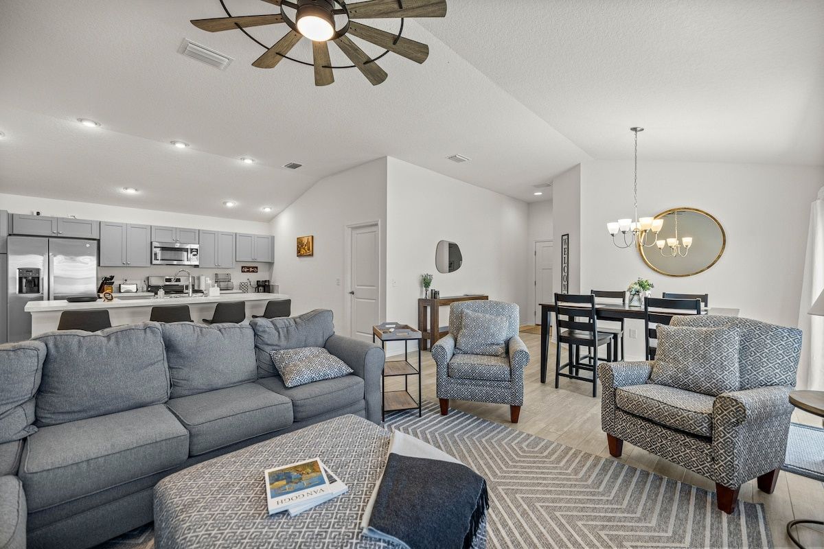 The Eastport Escape | New 3BR | King + Golf Cart — photo 6