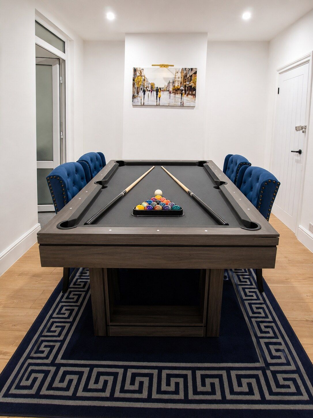 Medway Royal Group Stay | 2 Homes | Sleeps 8