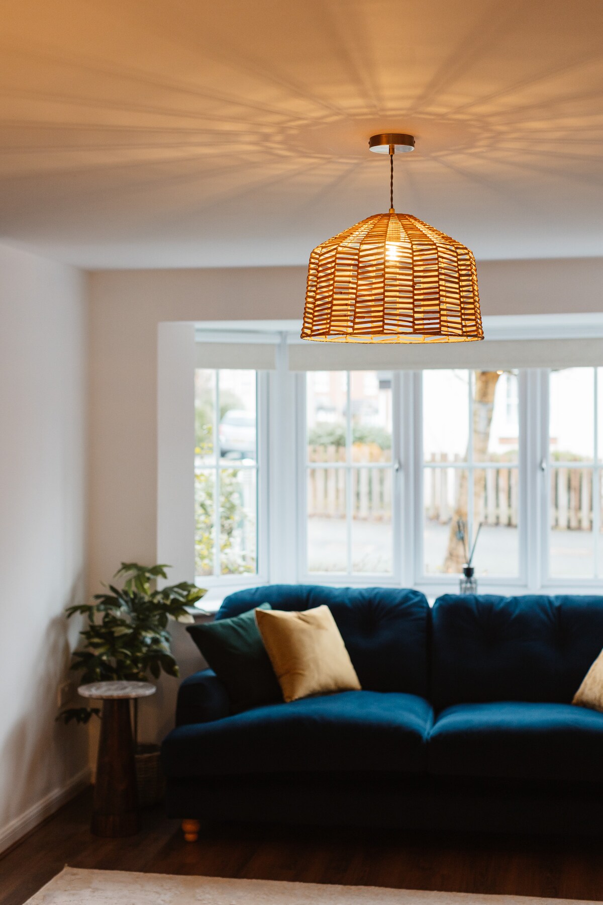 Large House - Living Room 6