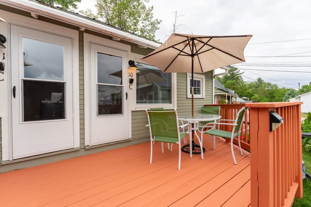 Cottage 10