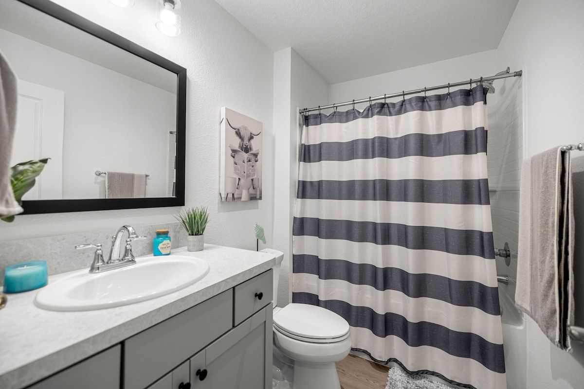 Cozy 2BR With Golfcart | 5 Mins to Eastport Sq. — photo 23