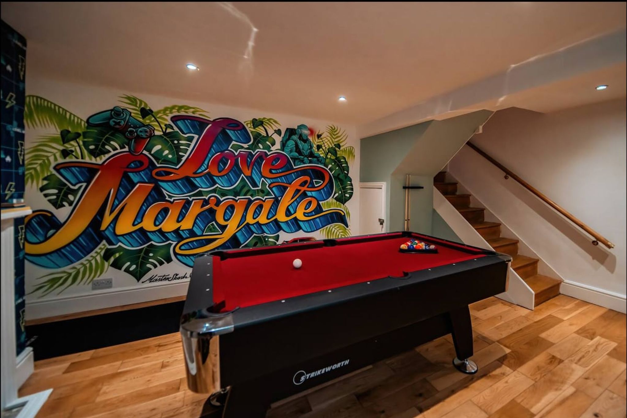 Ultimate Group Stay | Hot Tub & Pool Table for 9