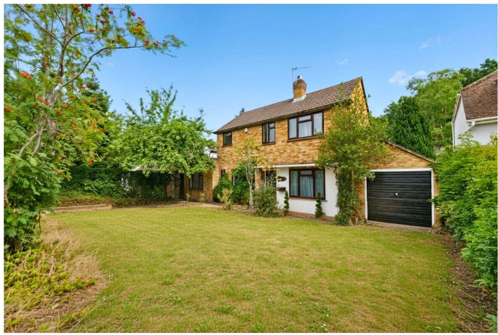 4BR contractor home near M25, free parking