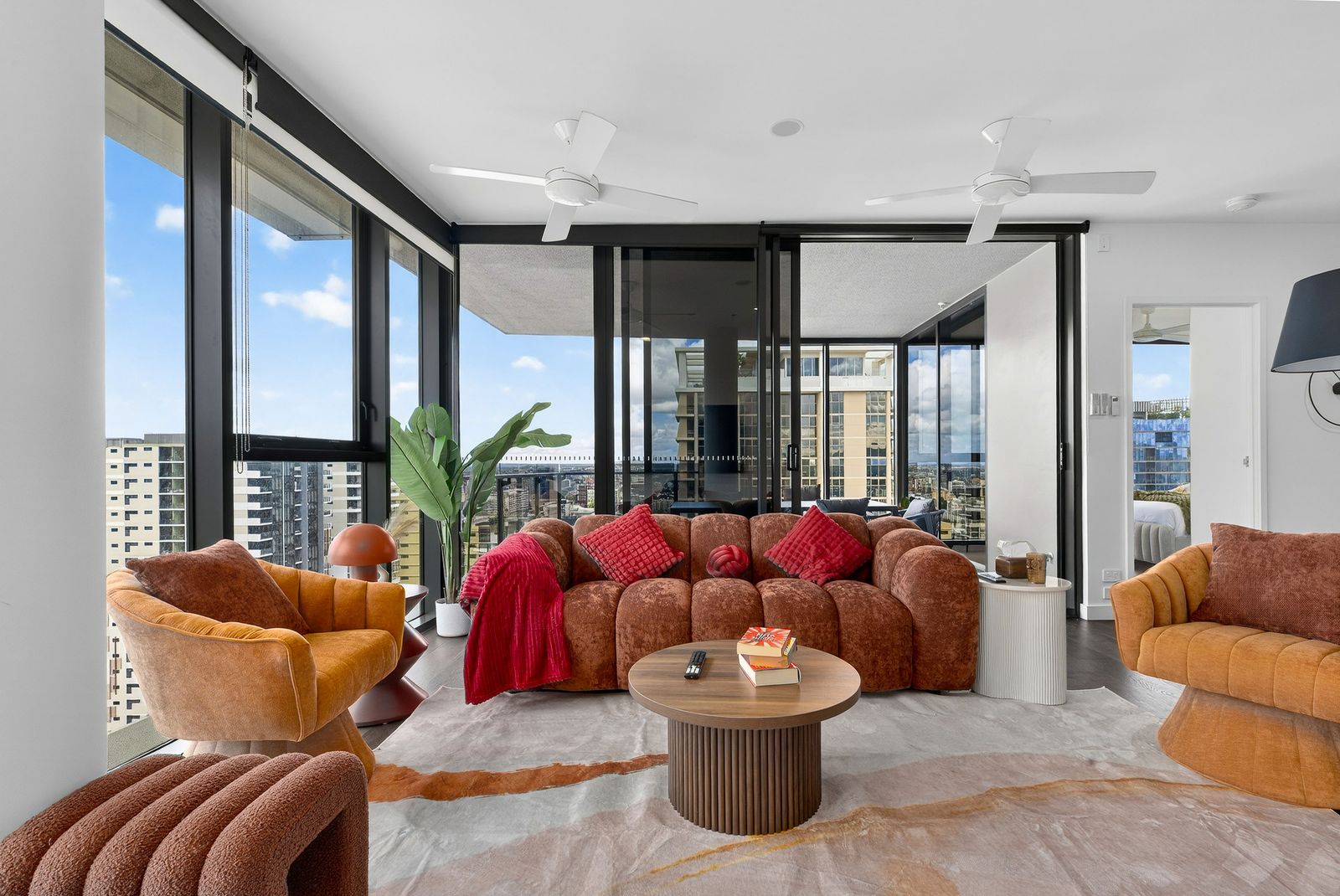 31F Premium 3BR Skyline River Views Brisbane One