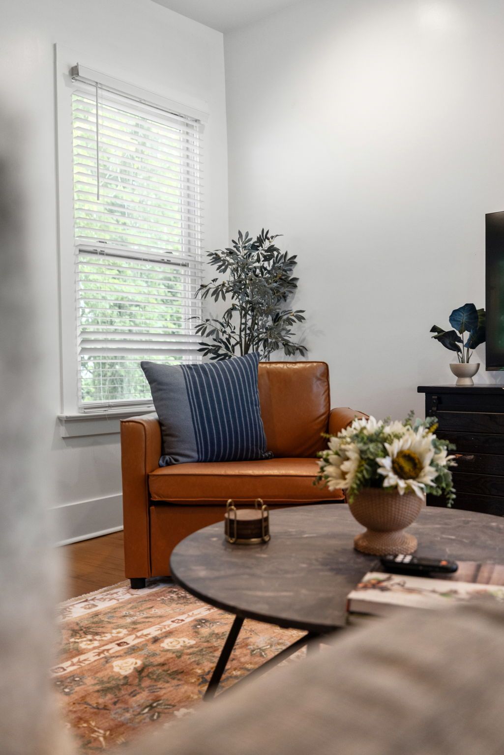 Boho Bungalow - Downtown - Free Parking