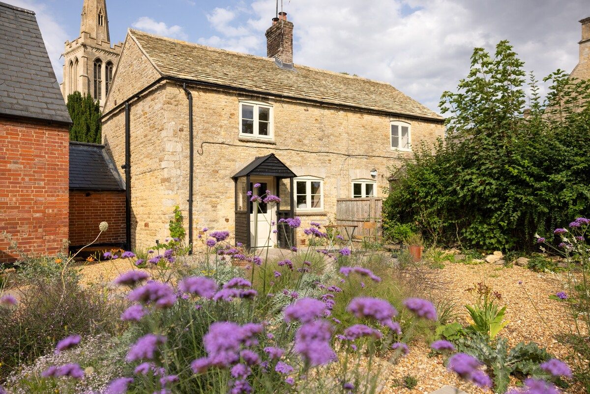 Thyme Cottage Bulwick | Cosy 2-Bed Village Stay