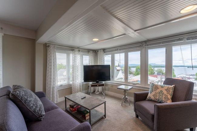 Lakeview Captain's Suite