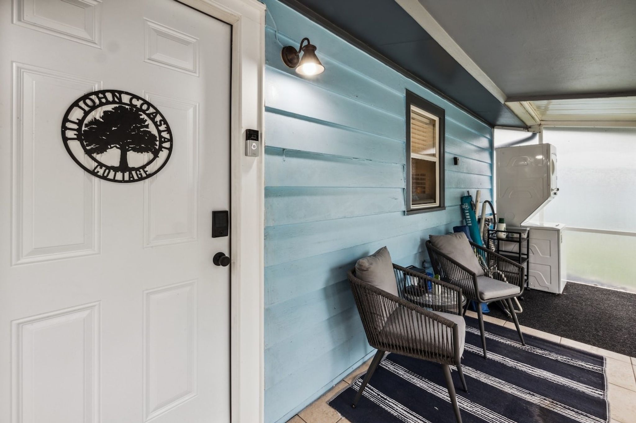 Little John Coastal Cottage porch