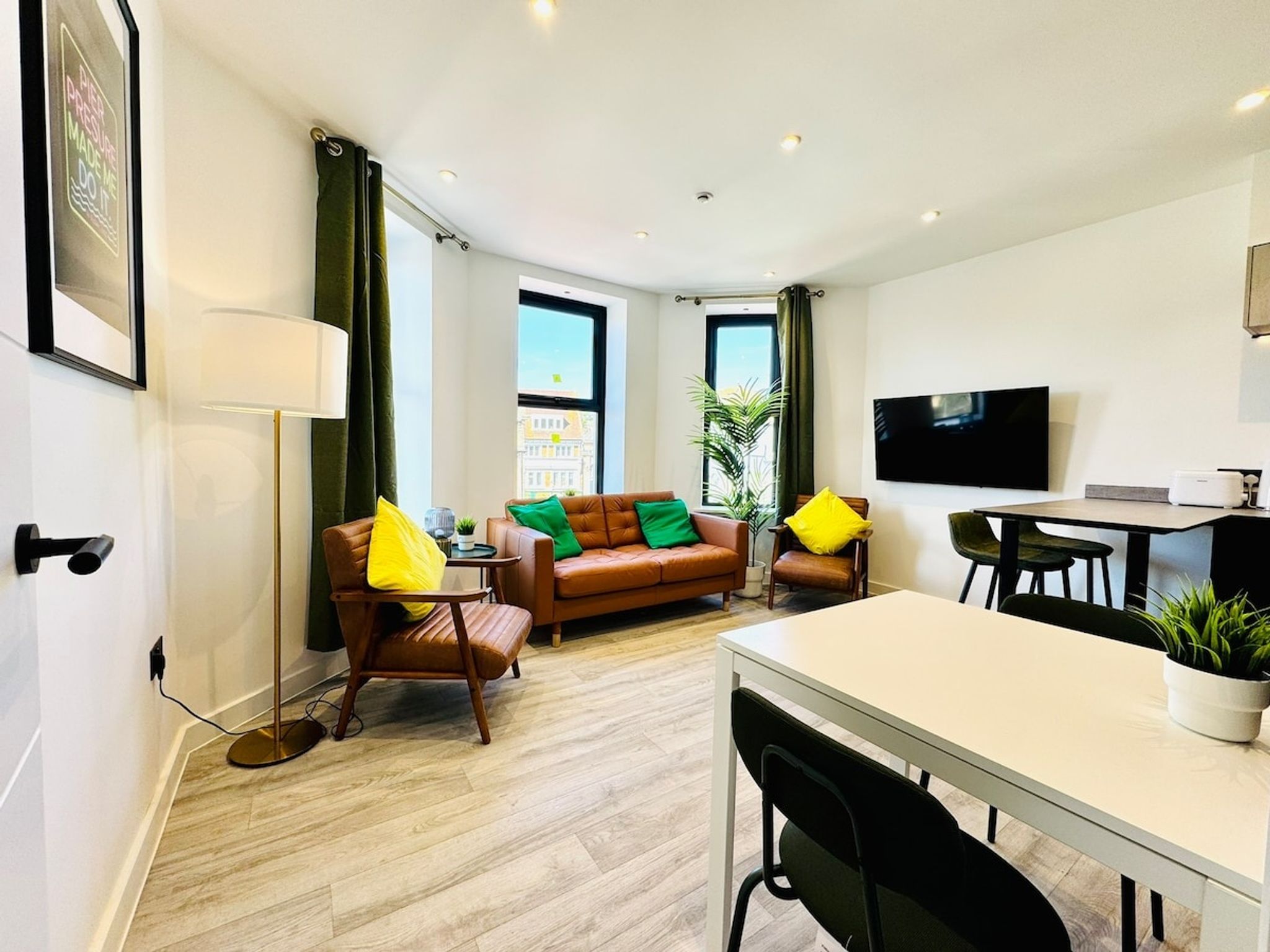 Central Bournemouth - 2-Bed - 4 Guests - Prime Spot