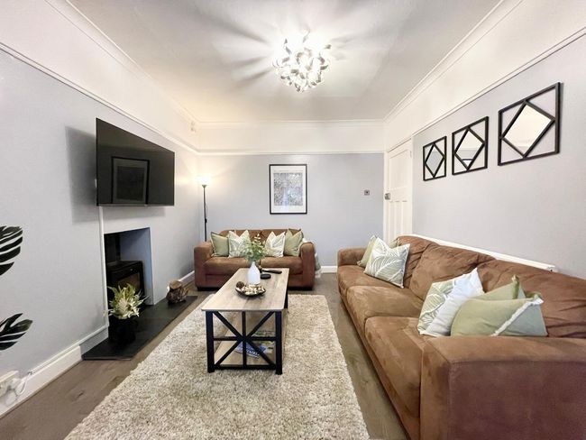 Central • 3 parking spaces • Fast Wi-Fi • Sleeps 7