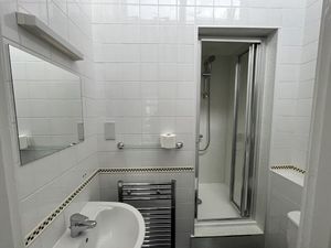 6001