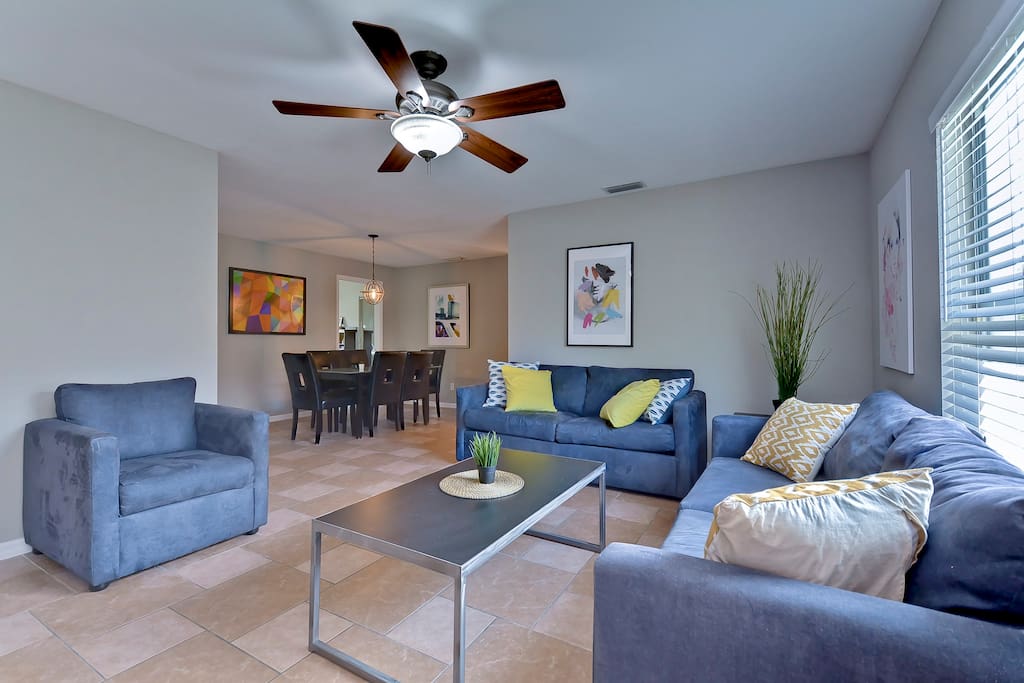 Casa Ahora! 3-Beds Walk to 7th Strip & TECO Trolly