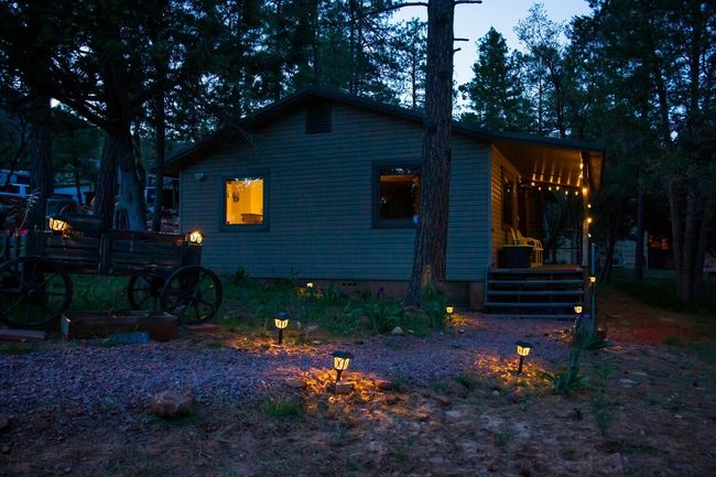 Quaint & Cozy Retreat @ Our Peaceful Pine Place | Trails End Cabin LLC