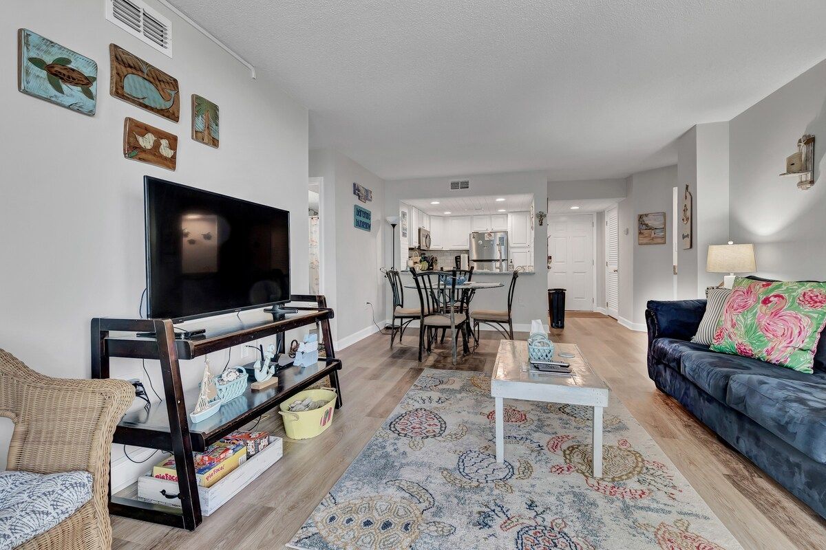Barefoot Bungalow - Ocean Front Beach Condo