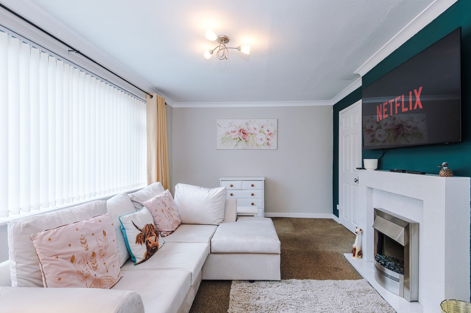 Snug 3BR House | Contractors | Parking | Pool Table