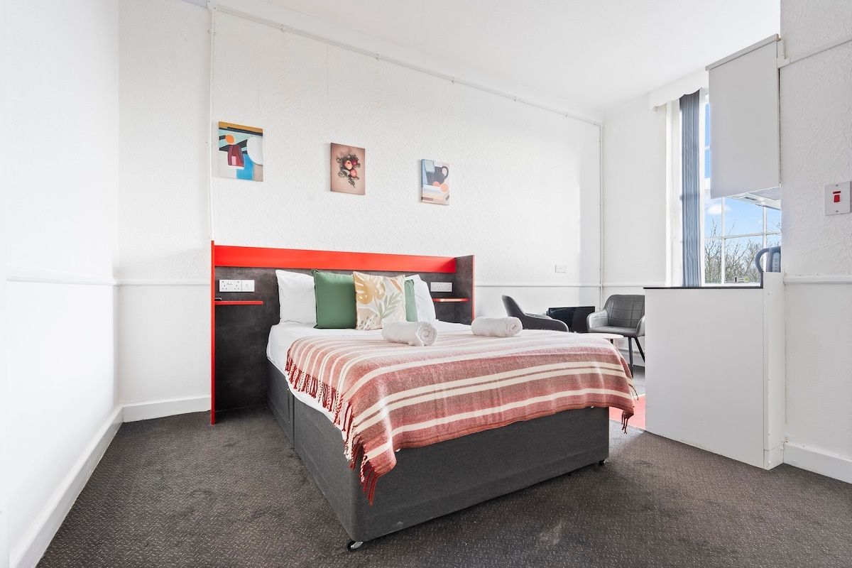 Comfy & Relaxing studio in Dudley with Parking