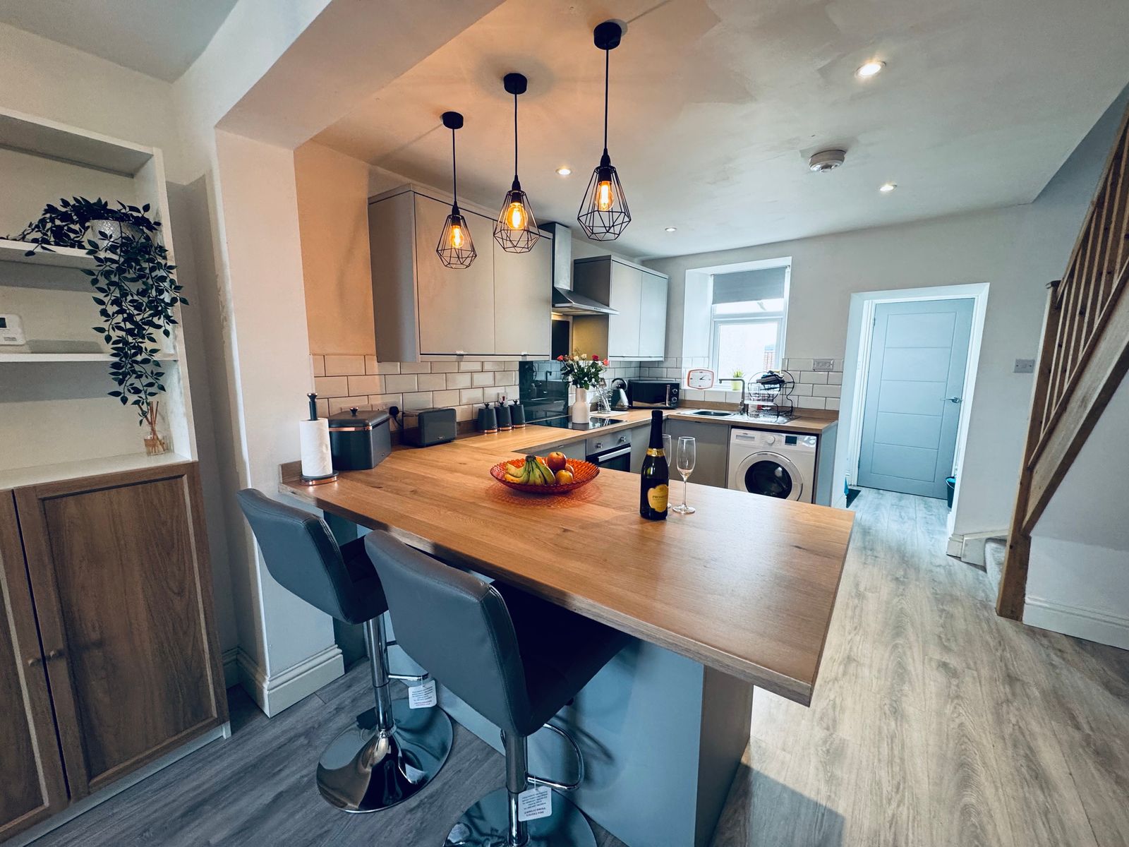Keekle Retreat | 2 Bedrooms | Sleeps 4 | Free Parking