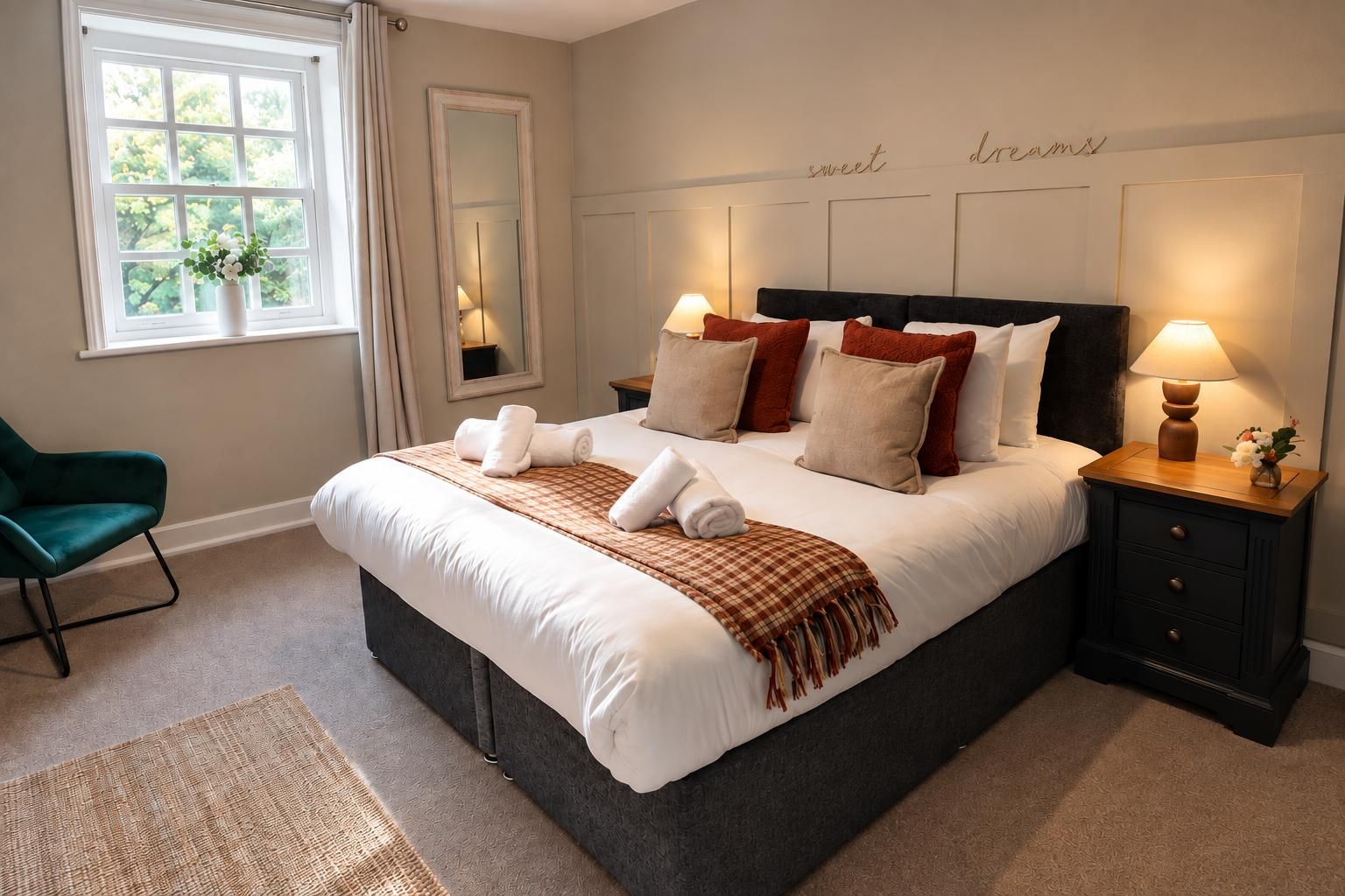 Bridgnorth Home | Parking | Dog Friendly-Sleeps 6