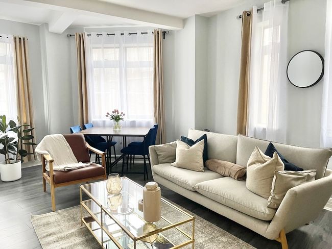 Large 1BR Apartment in the Heart of London