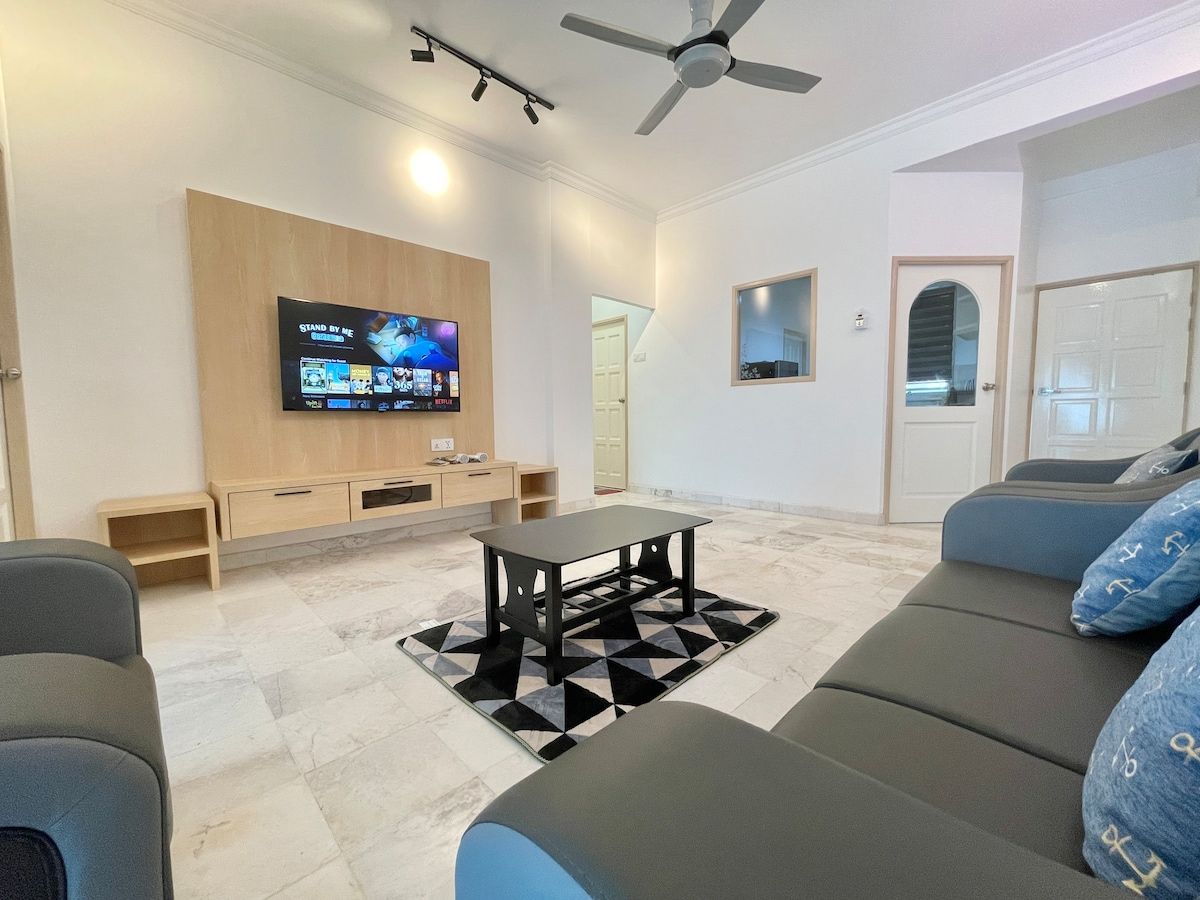Seaview Haven: Family-friendly 3BR Home w/ Netflix