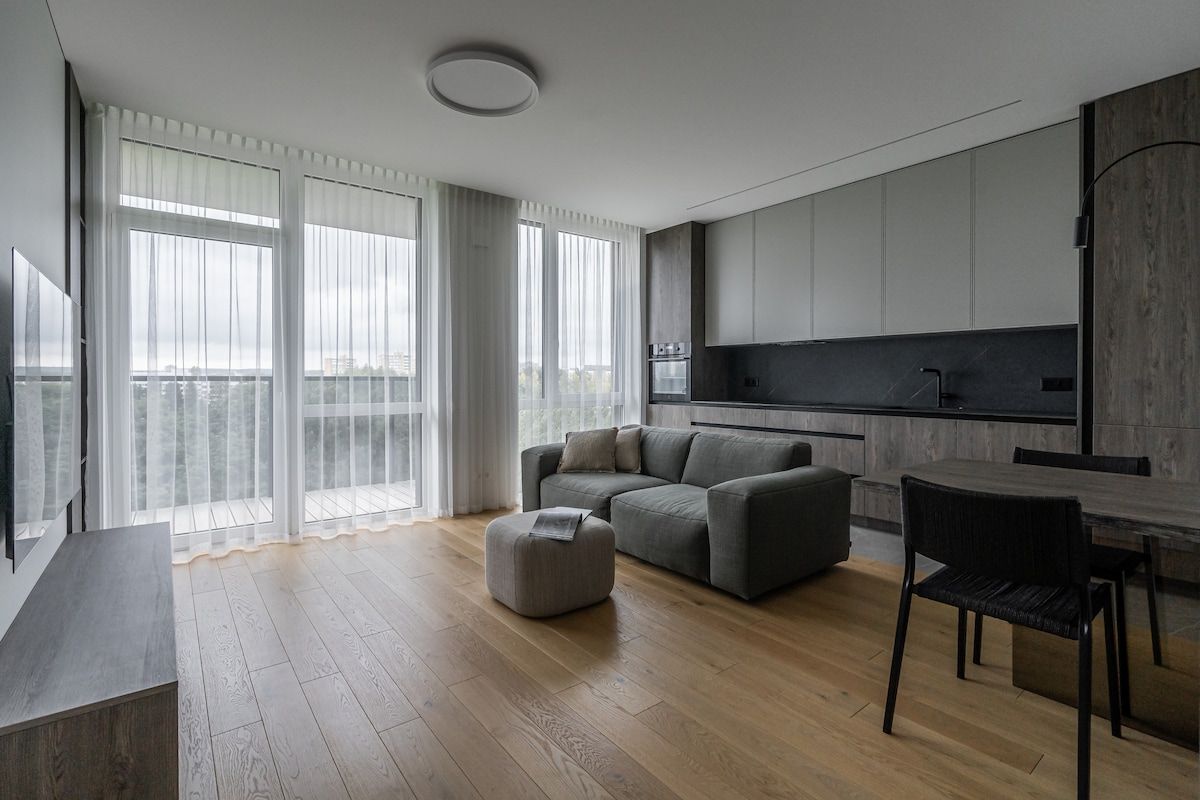 Modern 1BDR Apartment/Free parking