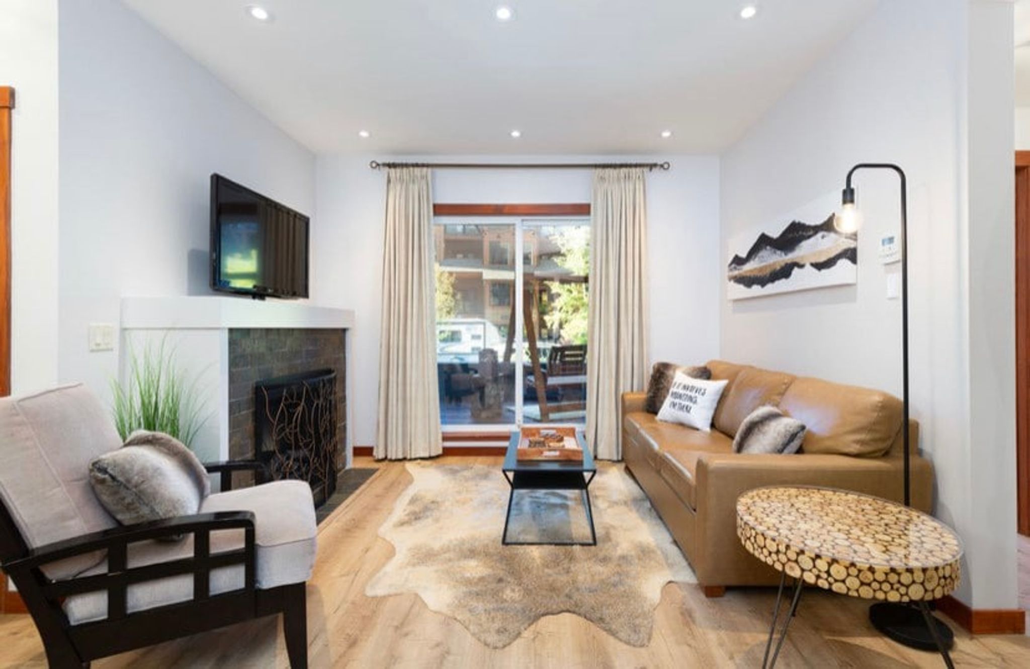 2Bed/2Bath Mountain Getaway with Pool/Hot Tub