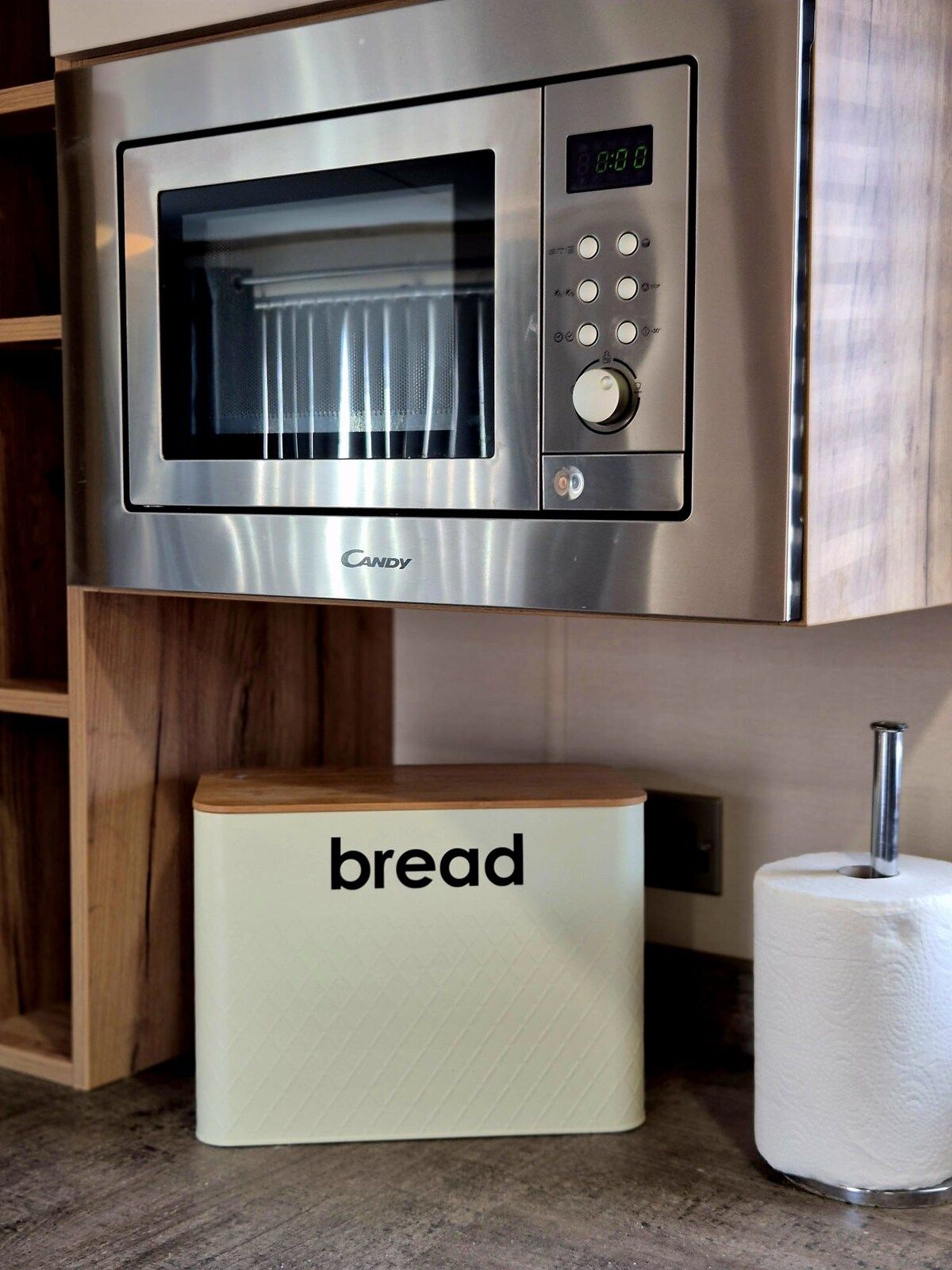 20401