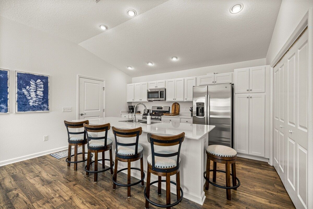 New 2BR The Villages | Golf Cart | Eastport Sq. — photo 12
