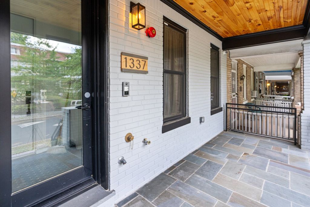 Capitol View 3 Townhouse Condo - 2 bedroom vacation rental in Washington DC