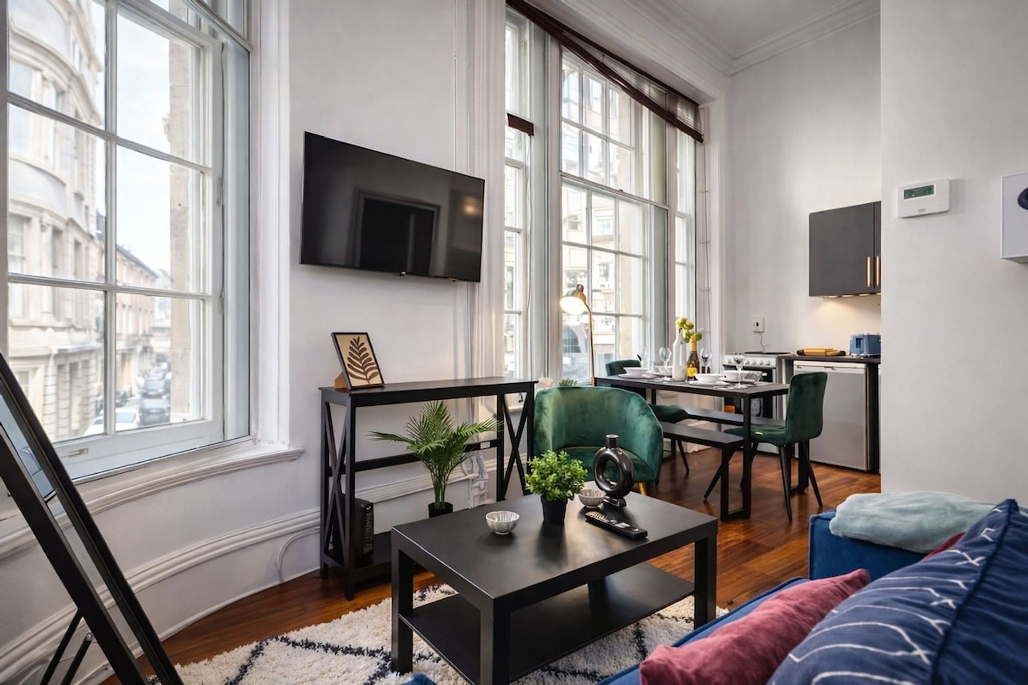 Winter Sale! Newcastle's Most Central Apartment