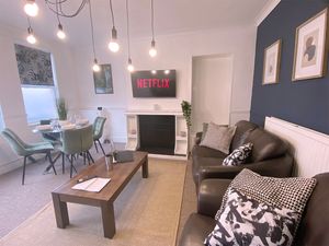 1748876225