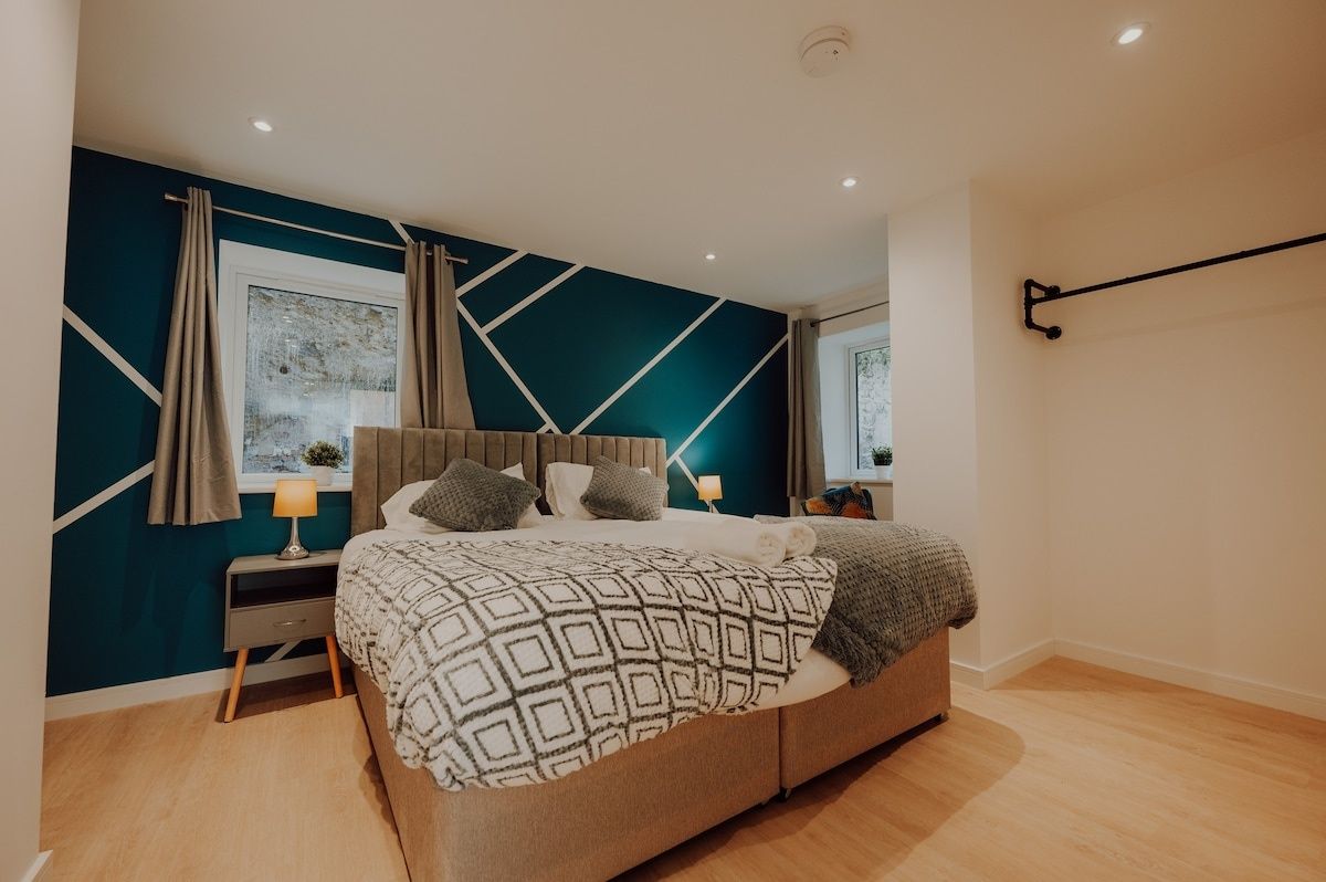 3 Bed, Apartment, Sleeps 5, City