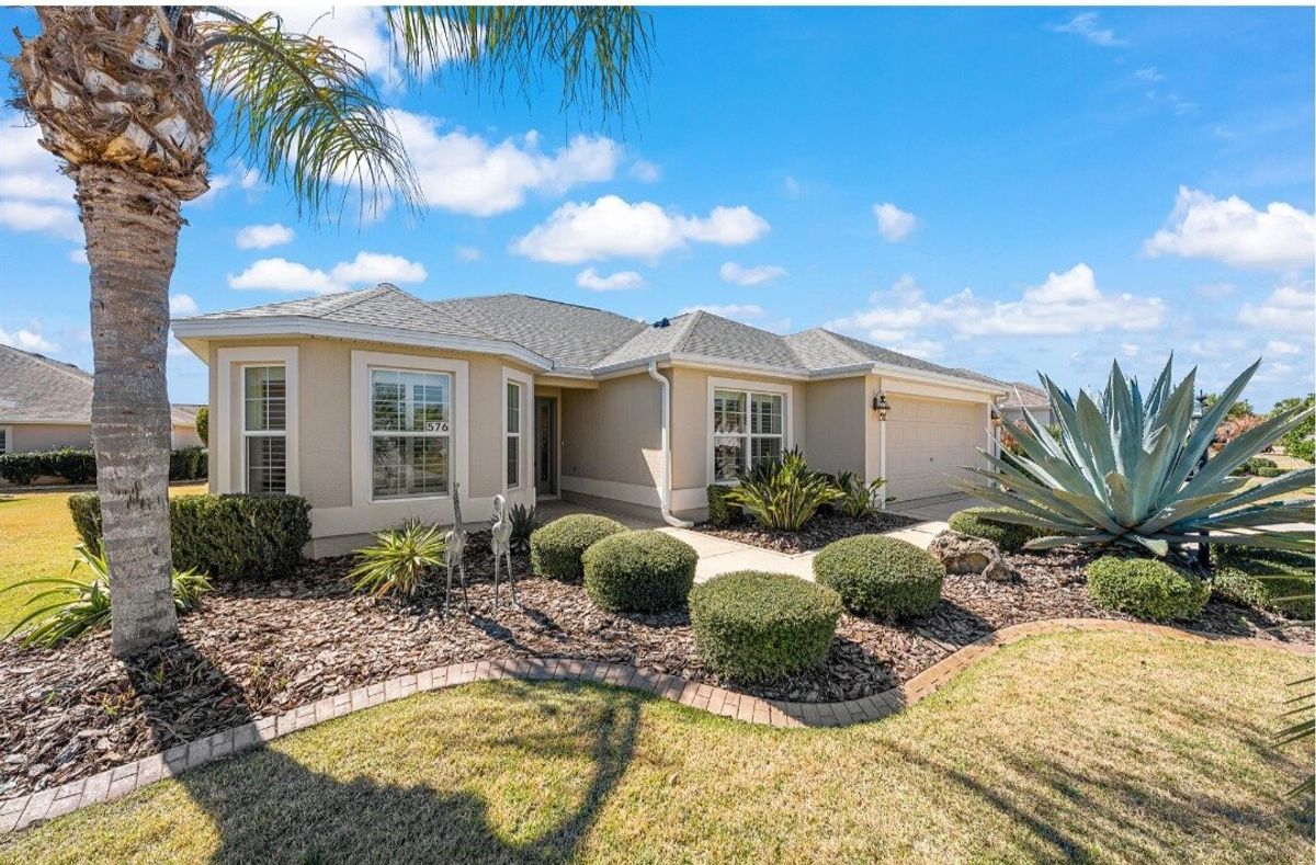 3BR Near Brownwood + Golf Cart + Office + Patio — photo 9