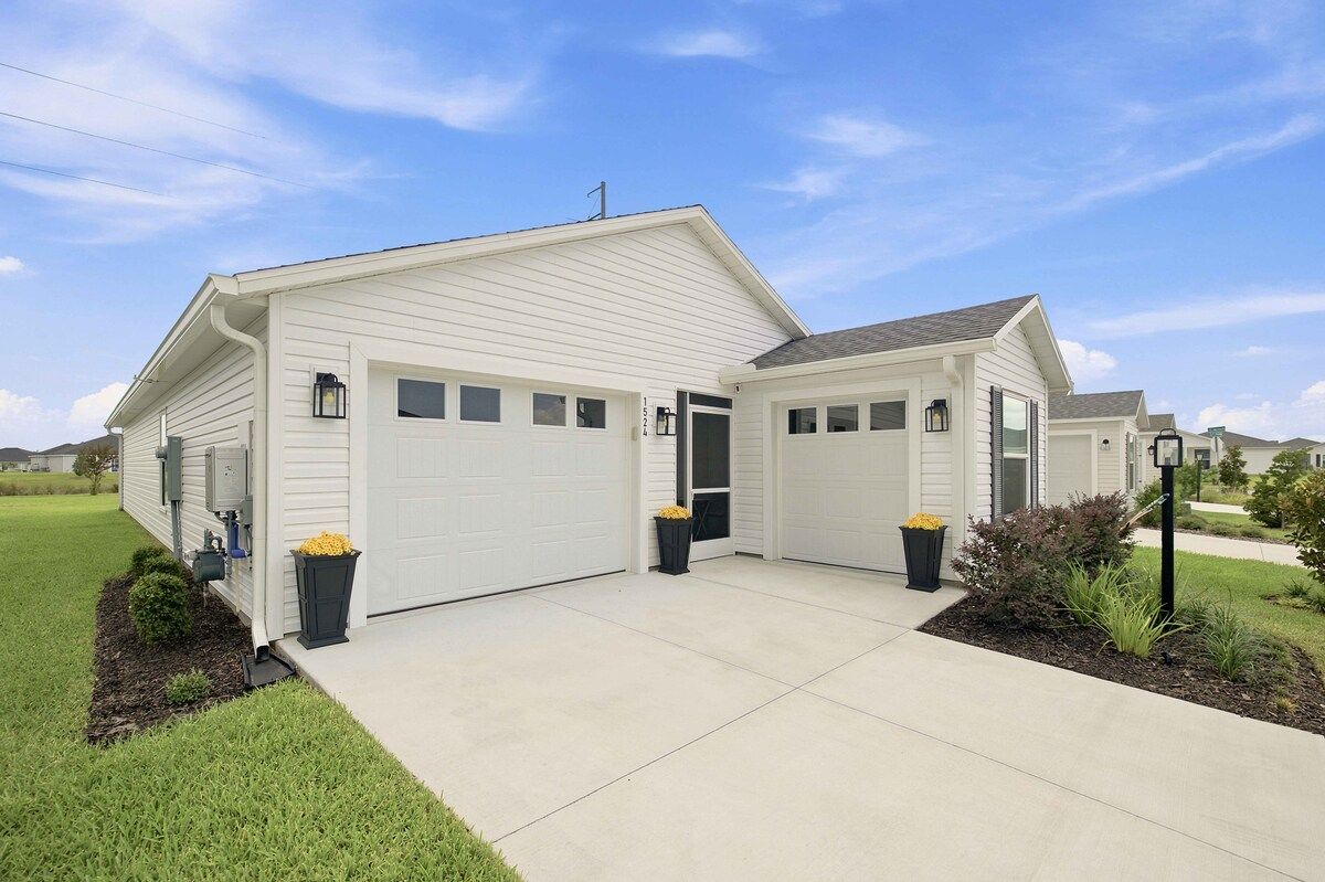Dog-Friendly Coastal Cottage | Golf Cart — photo 22