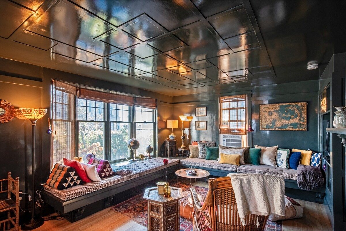 The Explorer’s Retreat • West End Condo, King Bed