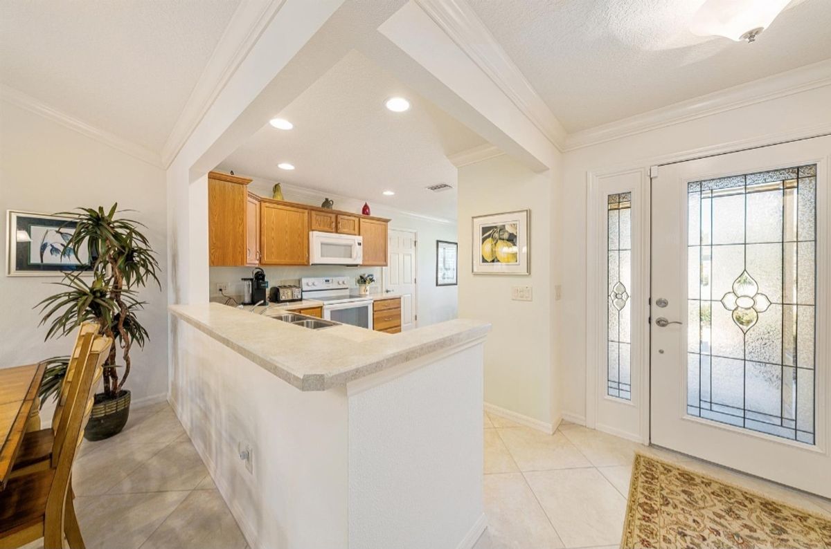3BR Near Brownwood + Golf Cart + Office + Patio — photo 18